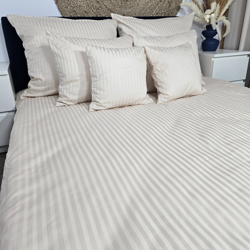 Pościel hotelowa Adamaszkowa Kremowa 200x200 na suwak