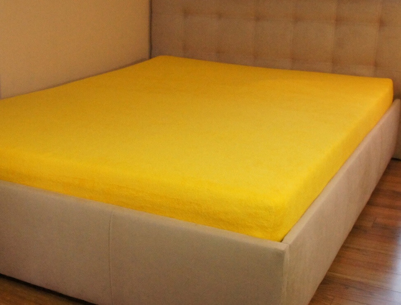 Prześcieradło frotte z gumką żółte 140x200
