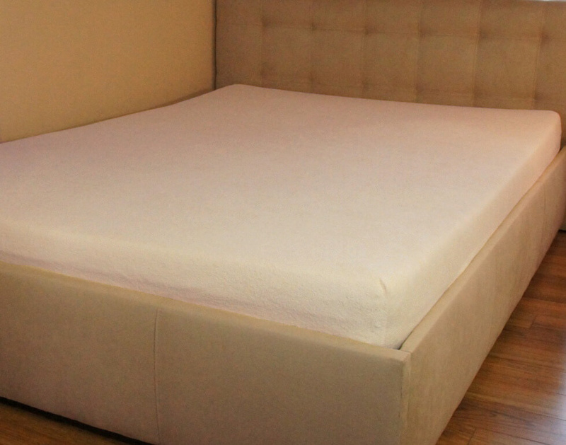 Prześcieradło frotte z gumką jasno morelowe 70x140